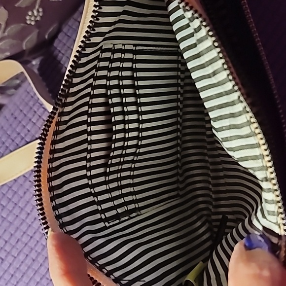 Purse - Picture 3 of 4